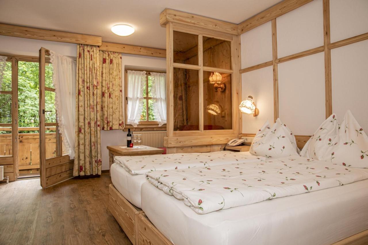 Hotel-Gasthof "Zur Muehle" Kaprun Exterior photo