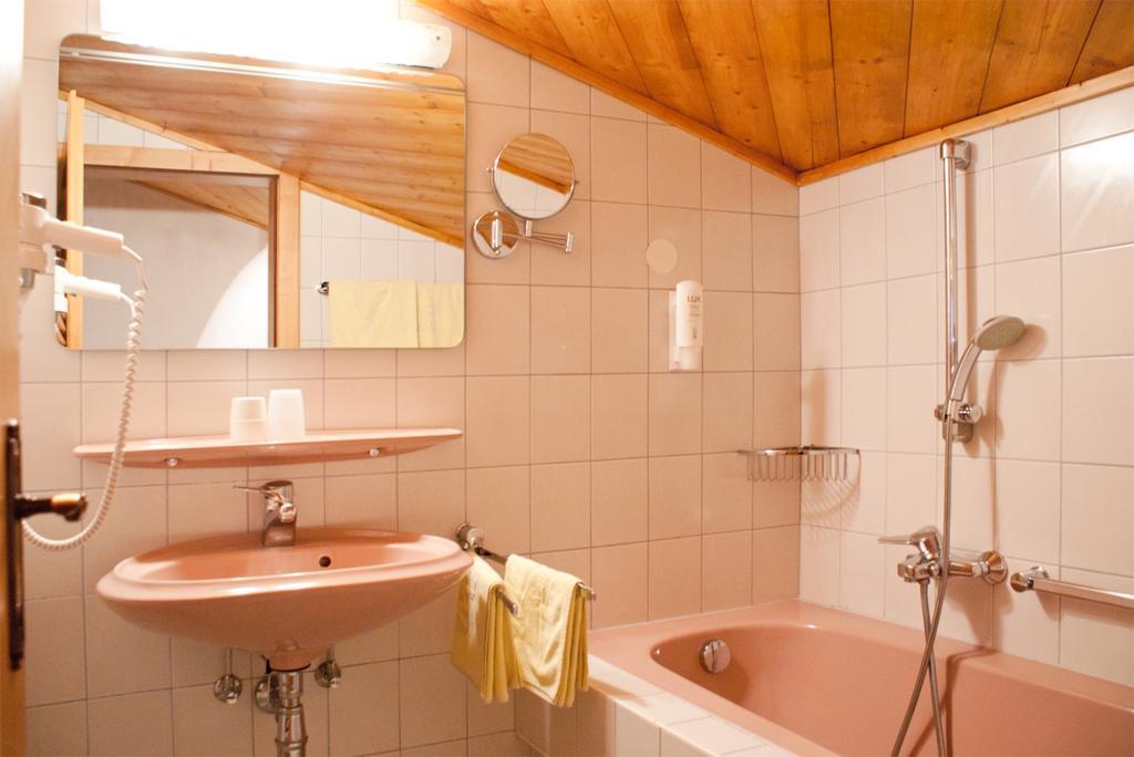 Hotel-Gasthof "Zur Muehle" Kaprun Room photo
