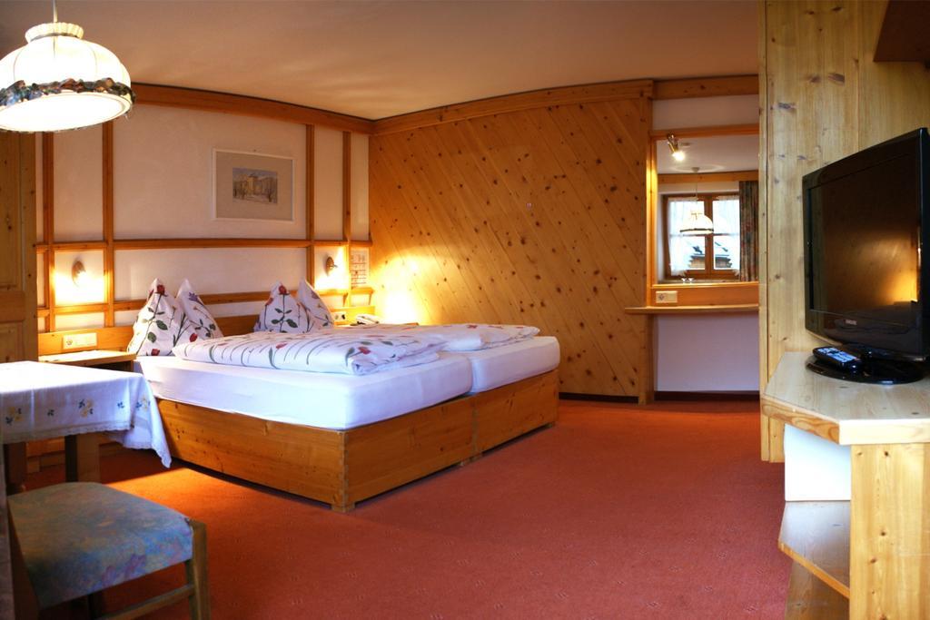 Hotel-Gasthof "Zur Muehle" Kaprun Room photo