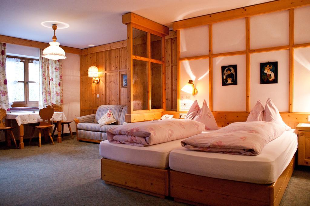 Hotel-Gasthof "Zur Muehle" Kaprun Room photo